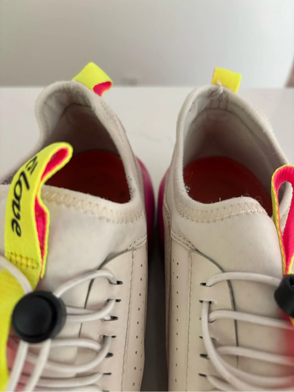Clove Womens Size 10.5 Lemonade Comfort Shoes Healthcare Nursing Pink Yellow